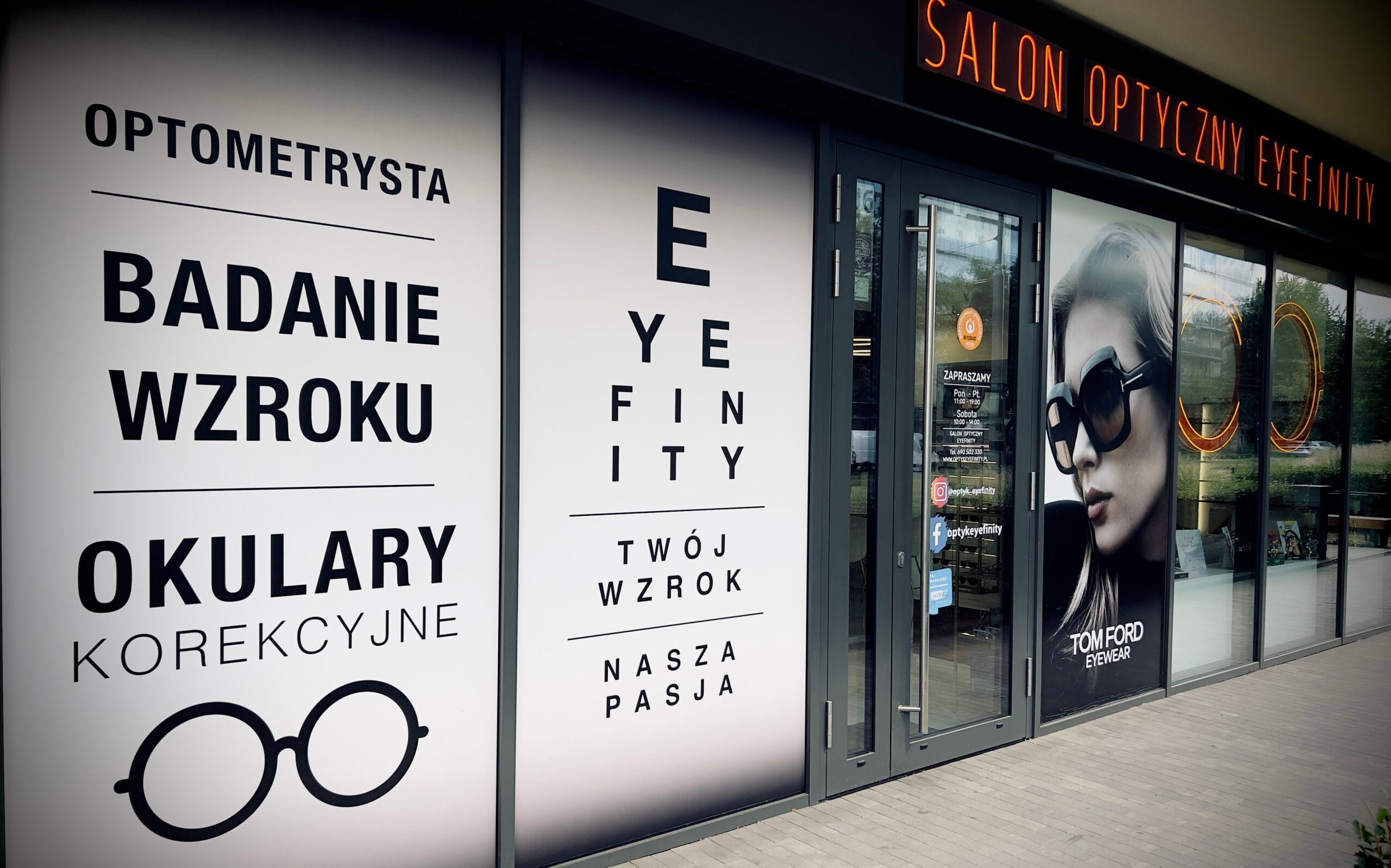 Umów wizytę na badanie wzroku u optometrysty w Warszawie - Salon Optyczny Eyefinity